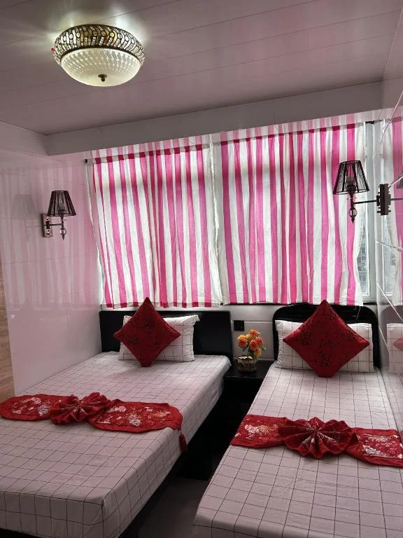 Triple Room - Bed